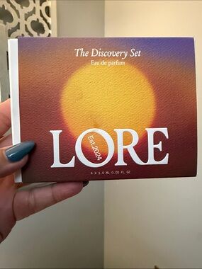 LORE The Discovery Set Eau de Parfum - set of 4 scents